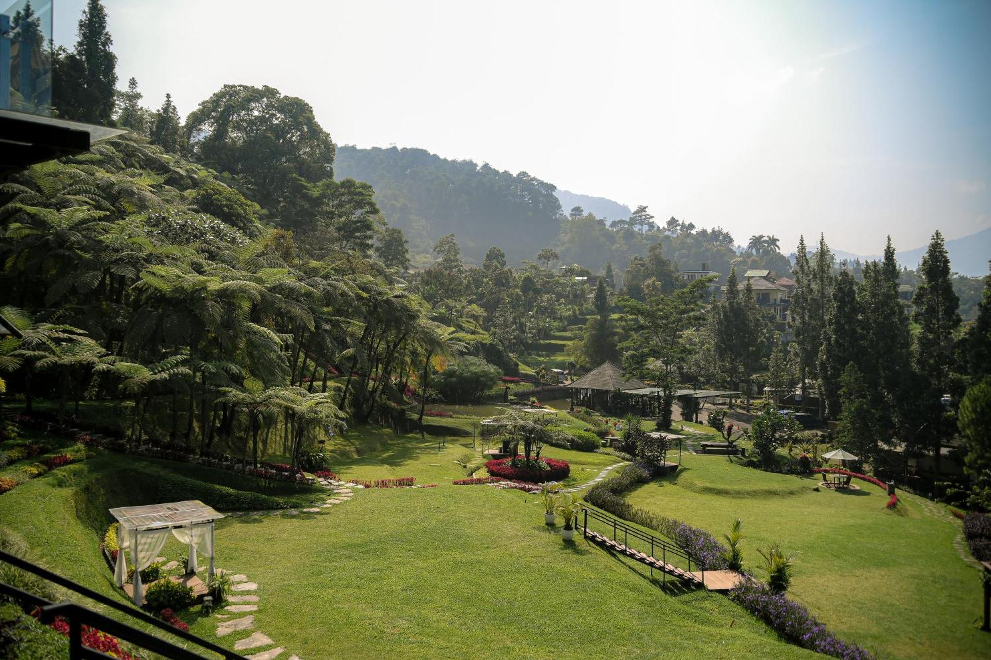 Damar Langit Resort Cisarua Exterior photo