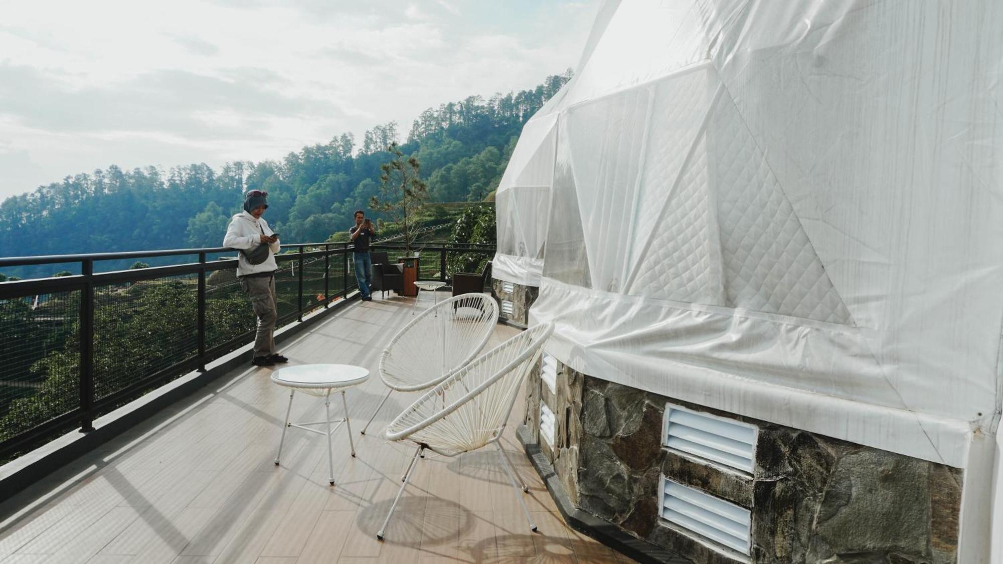 Damar Langit Resort Cisarua Exterior photo
